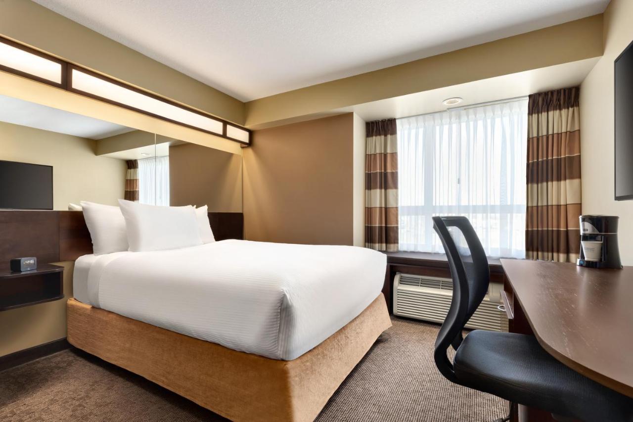 Microtel Inn & Suites By Wyndham Estevan Εξωτερικό φωτογραφία