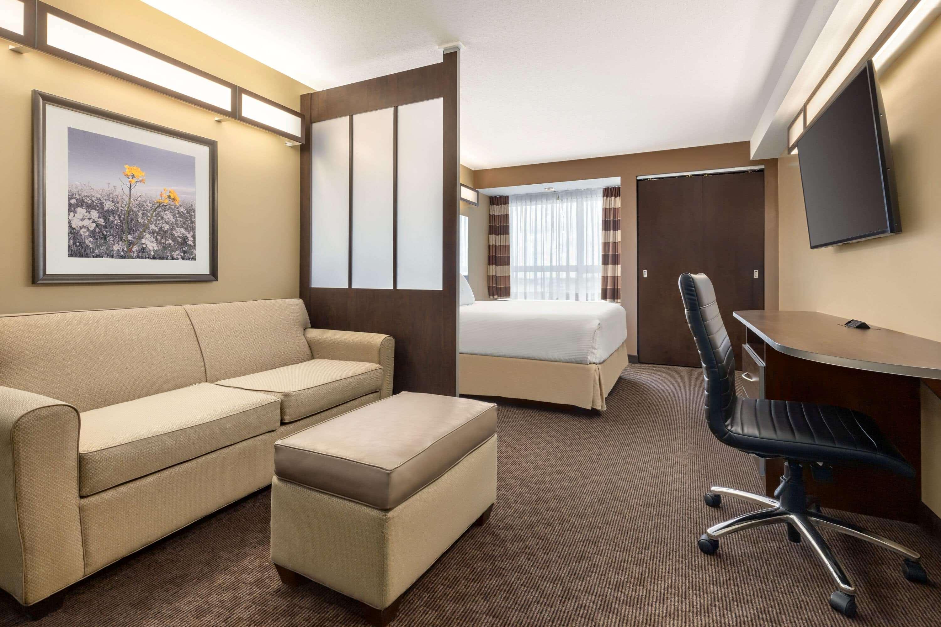 Microtel Inn & Suites By Wyndham Estevan Εξωτερικό φωτογραφία
