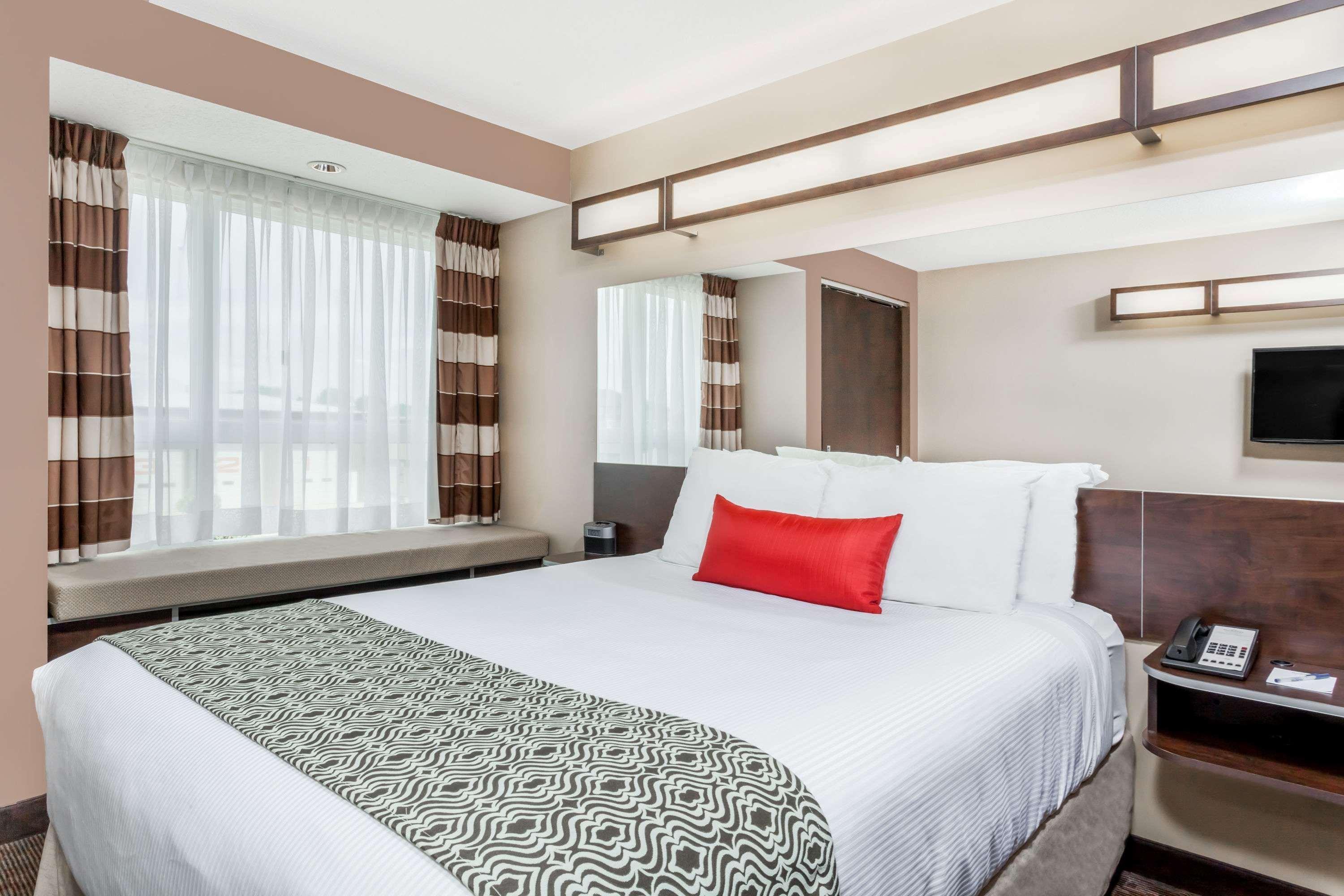 Microtel Inn & Suites By Wyndham Estevan Εξωτερικό φωτογραφία