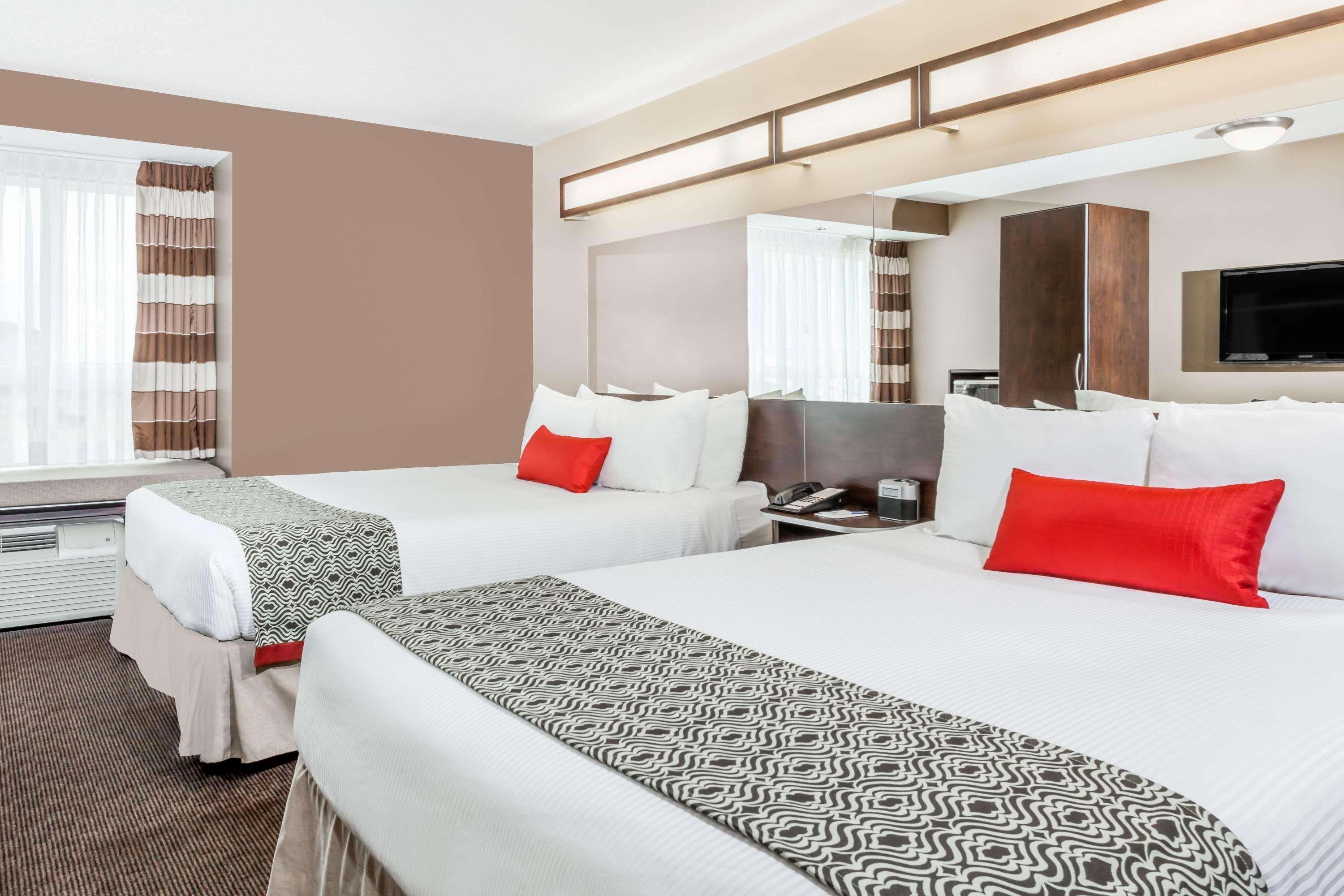 Microtel Inn & Suites By Wyndham Estevan Εξωτερικό φωτογραφία