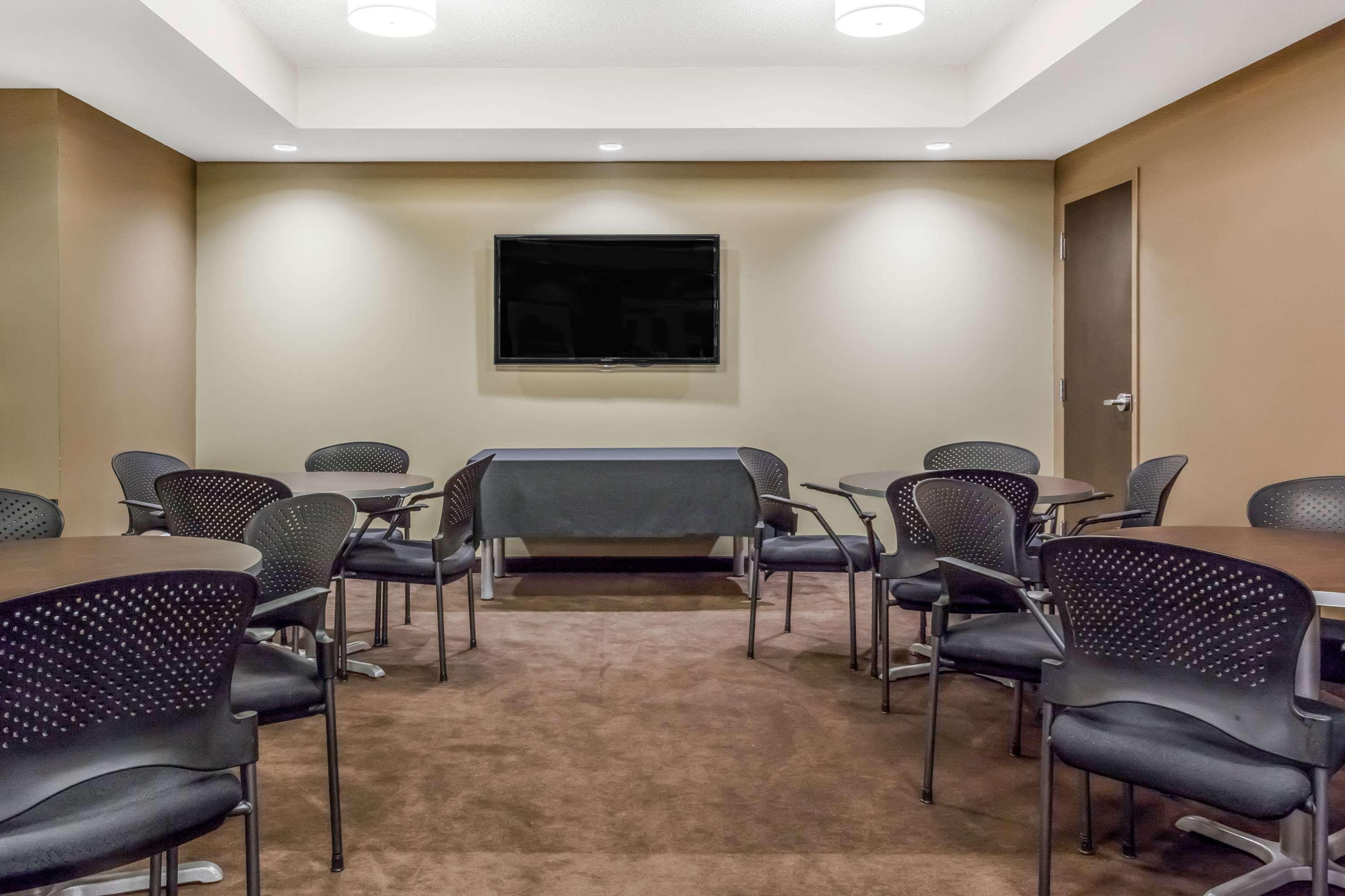 Microtel Inn & Suites By Wyndham Estevan Εξωτερικό φωτογραφία